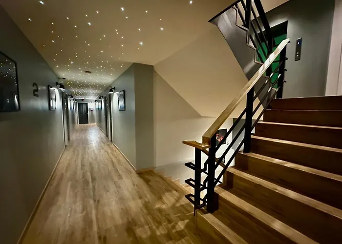 Bed-room At Suvarnabhumi Airport - Newly Renovated 2*
