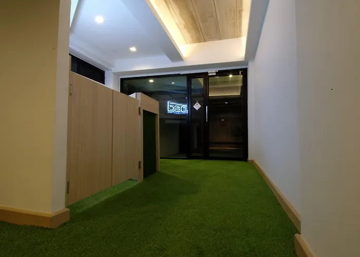 Bed-room At Suvarnabhumi Airport - Newly Renovated Hotel 2*