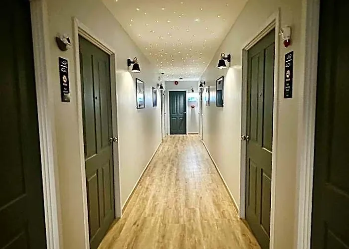 Bed-room At Suvarnabhumi Airport - Newly Renovated Bangkok